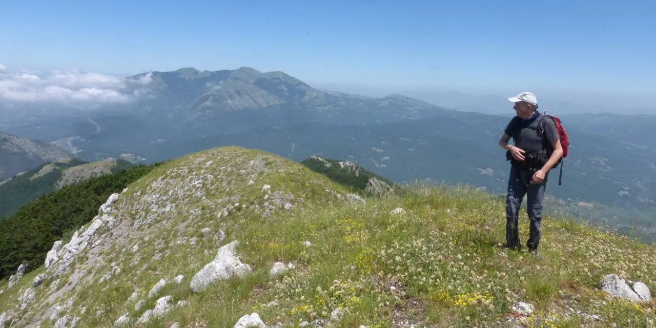 Da Lago della Rotonda alla Cima del Monte La Spina