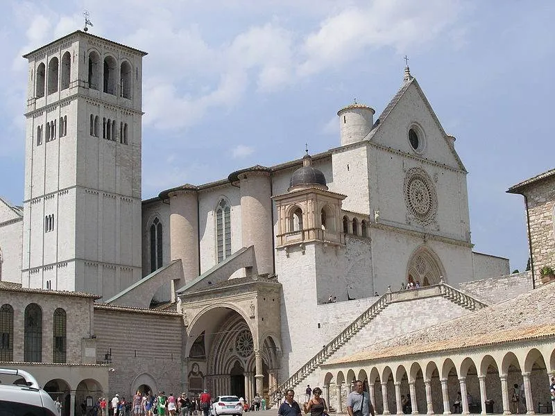 “Nel sentiero degli ulivi” – Sulle orme di San Francesco d’Assisi